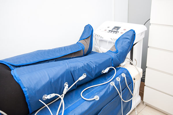 machine de pressotherapie pour massage des jambes
